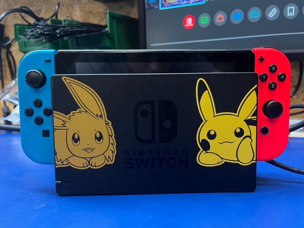 Nintendo switch podczas naprawy w lokalnym serwisie w zielonej górze