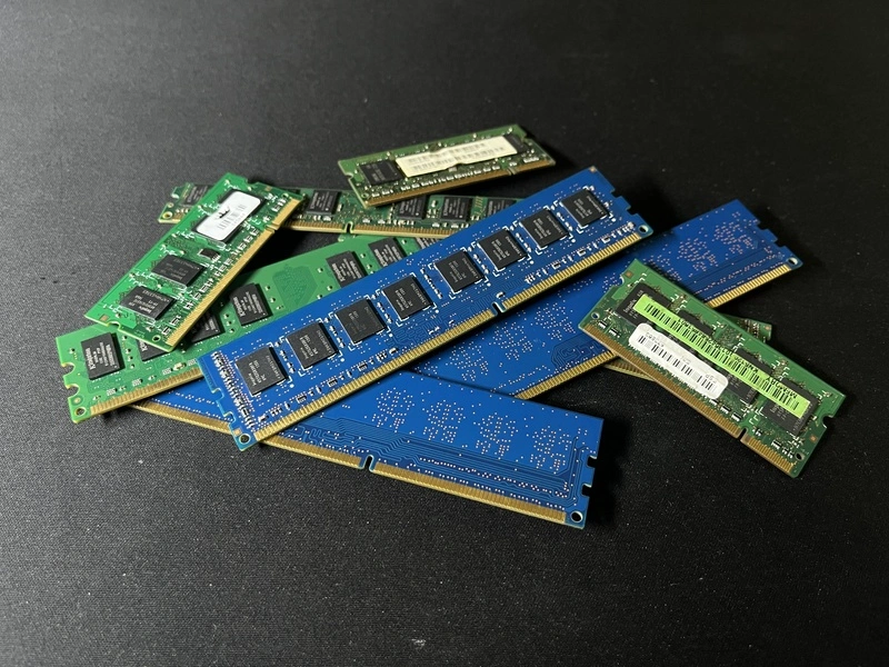 Różne moduły pamieci RAM 